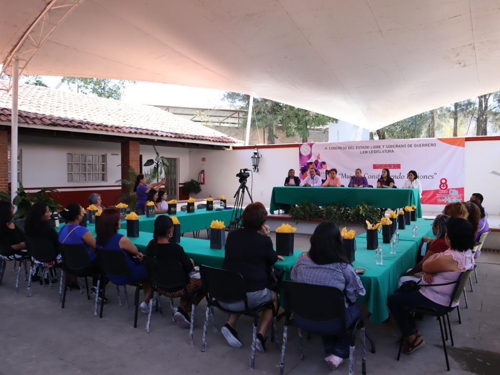 Desarrolla Congreso El Taller Mujeres Construyendo Ilusiones En El