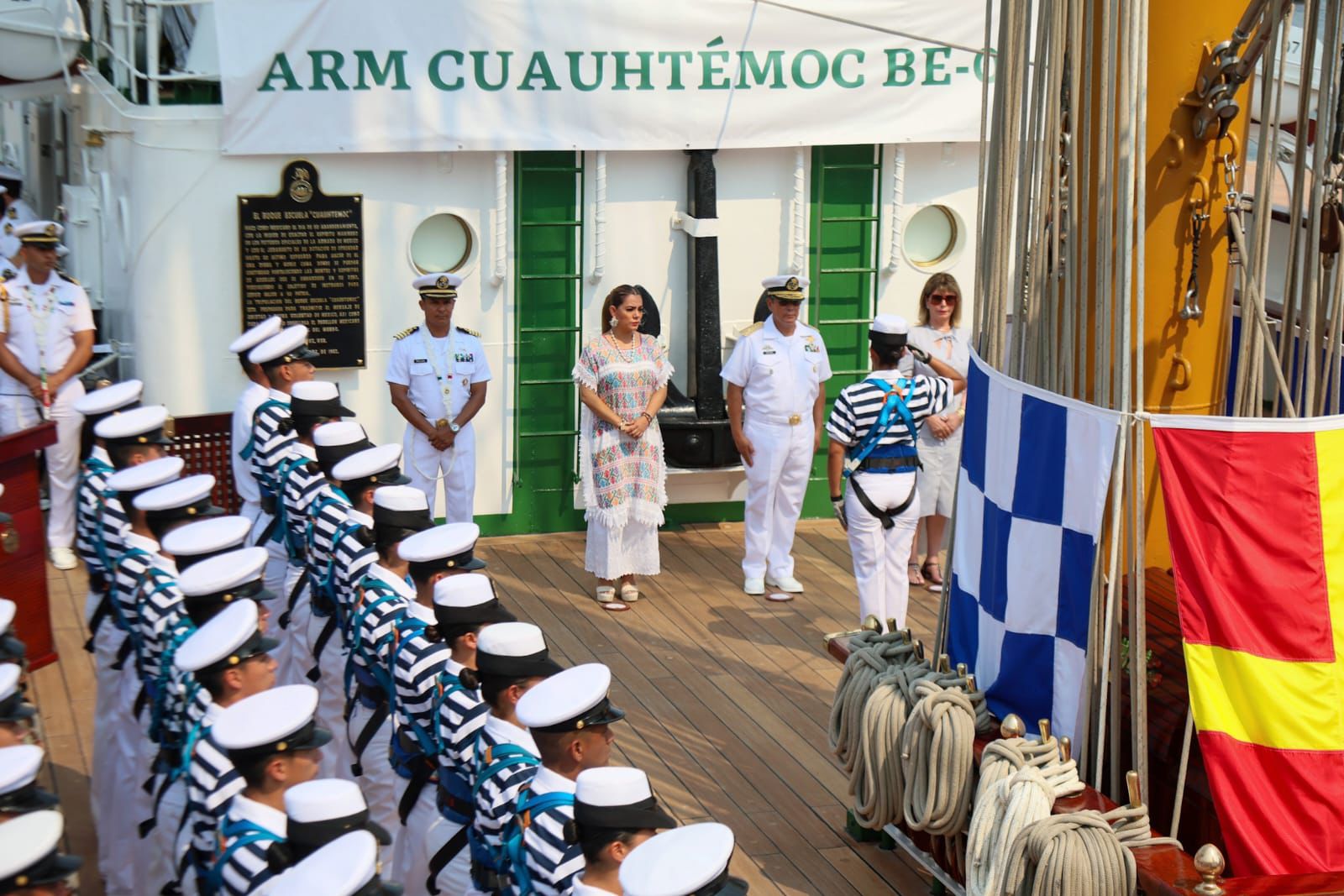 Asiste Evelyn Salgado A La Ceremonia De Zarpe Del B E Cuauht Moc Del