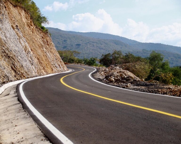 INAUGURA HÉCTOR ASTUDILLO LIBRAMIENTO DE 4.4 KM EN TEPECHICOTLÁN QUE UNIRÁ AL CIRCUITO AZUL