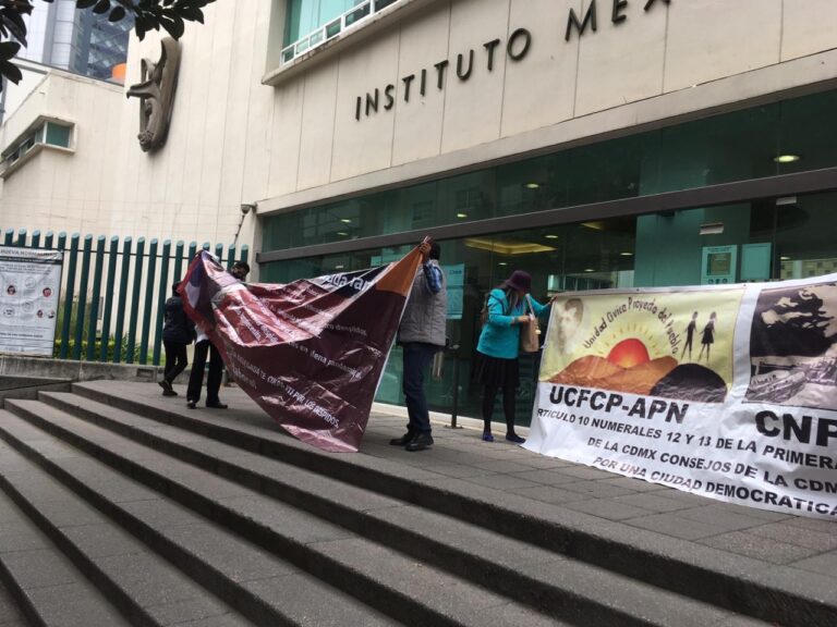 SE MANIFIESTAN EN CDMX CONTRA LA DELEGADA FEDERAL JOSEFINA ESTRADA MARTÍNEZ