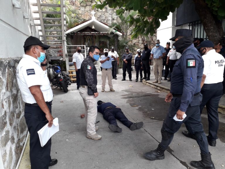 Capacitan a policías de Acapulco para aplicar correctamente protocolos de actuación
