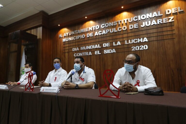 La desinformación, enemigo fundamental en la lucha contra el VIH: Ernesto Manzano