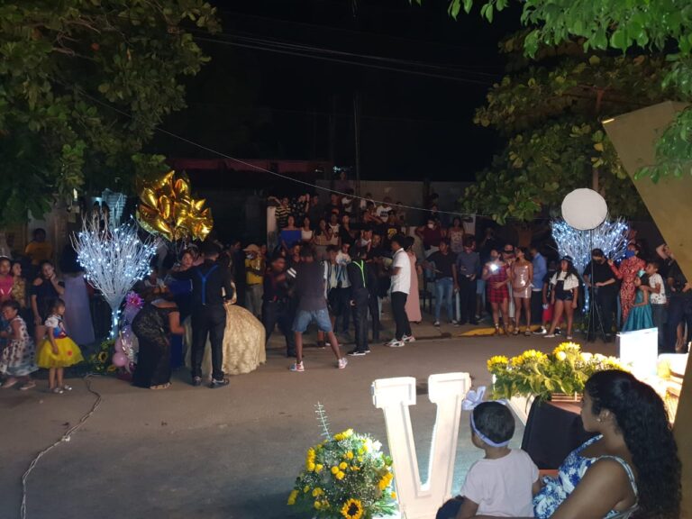 Desactivan autoridades de Acapulco fiesta de XV años en Puerto Marqués
