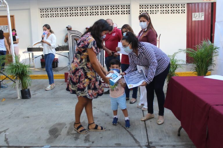 Premian a ganadores del evento virtual “Un Día de Reyes DIFerente”