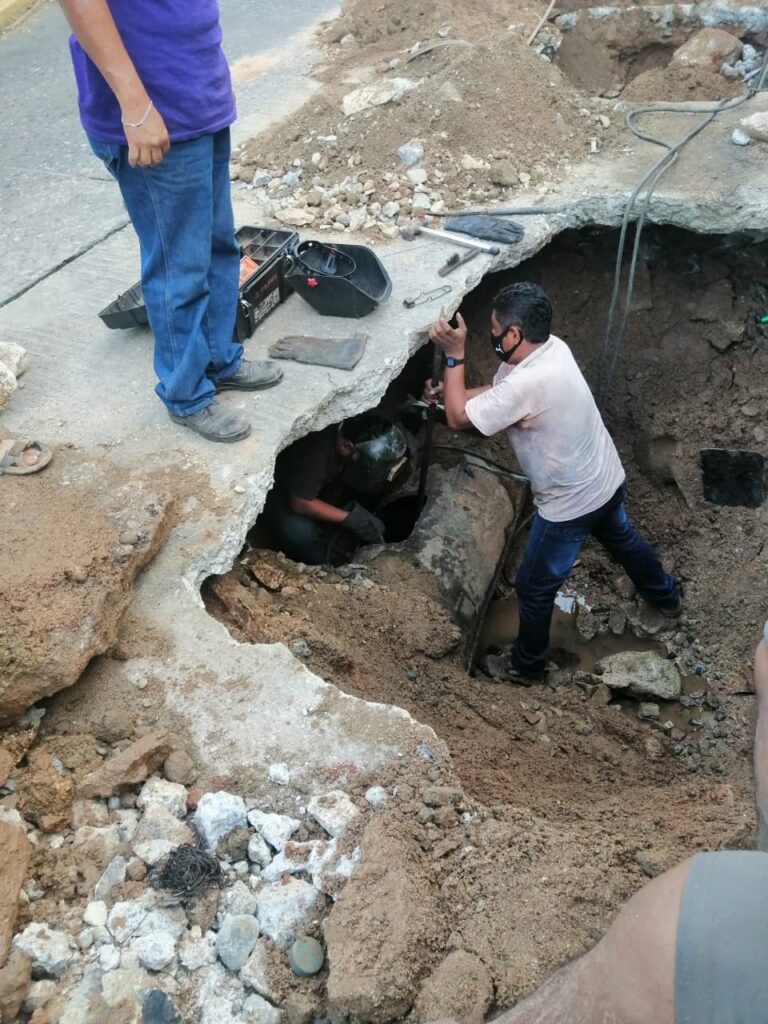Atiende Capama fugas en línea principal Túnel Alto-Mozimba