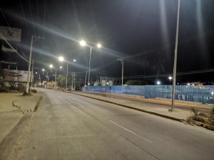Renueva Alumbrado Público lámparas en carreteras de la zona suburbana