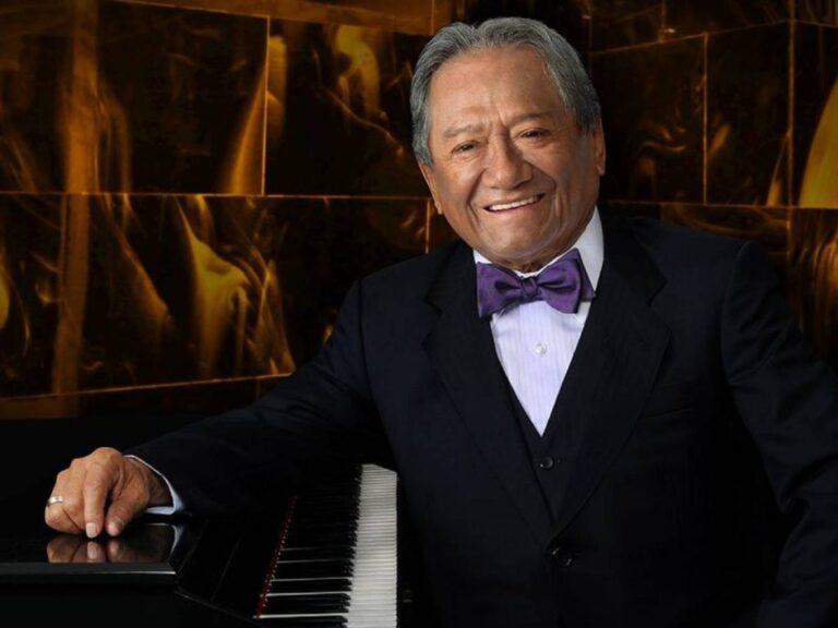 La SACM, rinde homenaje a Armando Manzanero.
