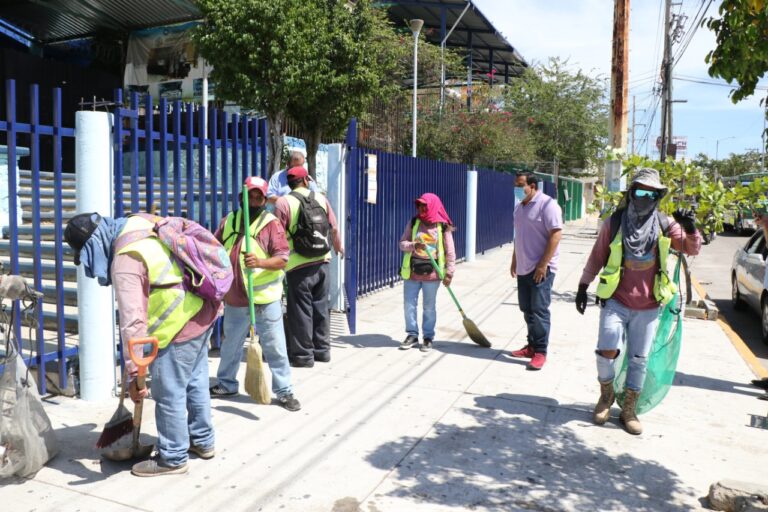 Rehabilita Gobierno de Acapulco espacios públicos de 22 colonias
