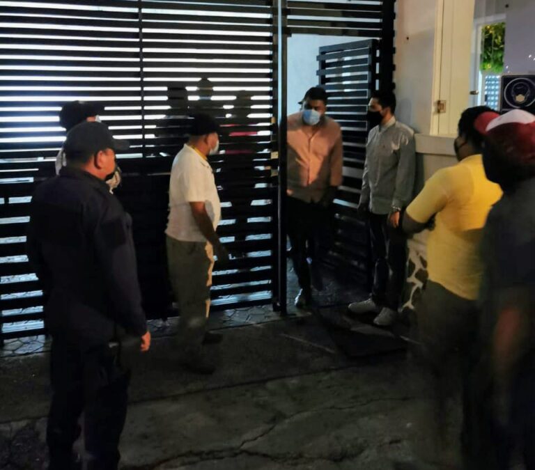 Dispersan a más de 400 personas en tres fiestas particulares