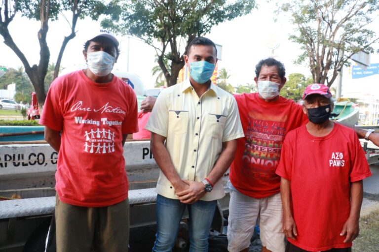 Regresan pescadores acapulqueños que naufragaron frente a Oaxaca