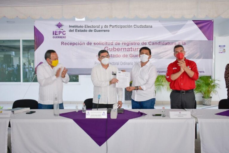 Recibe IEPCGro la solicitud de  Mario Moreno Arcos, al cargo de Gubernatura del Estado