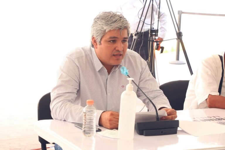 RECONOCEN EN EL CONGRESO AL SECTOR EDUCATIVO POR SU PROFESIONALISMO Y ENTREGA EN ESTOS TIEMPOS DE PANDEMIA