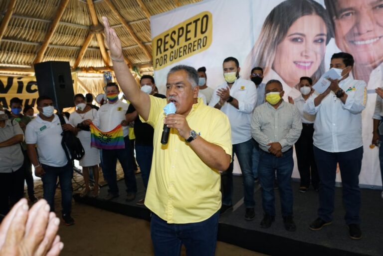 Coinciden Víctor Aguirre y Mario Moreno en formar un fondo económico a los prestadores de servicios turísticos y la certificación de las playas de Acapulco