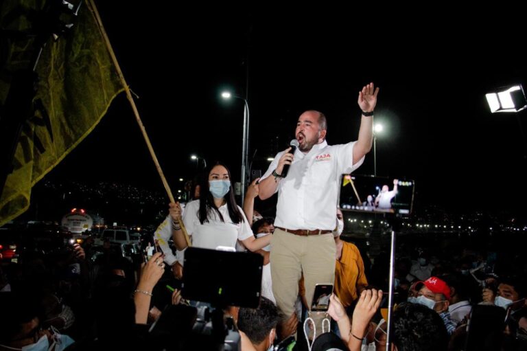 Borrón y cuenta nueva en adeudos de CAPAMA y Predial, compromisos de Ricardo Taja.