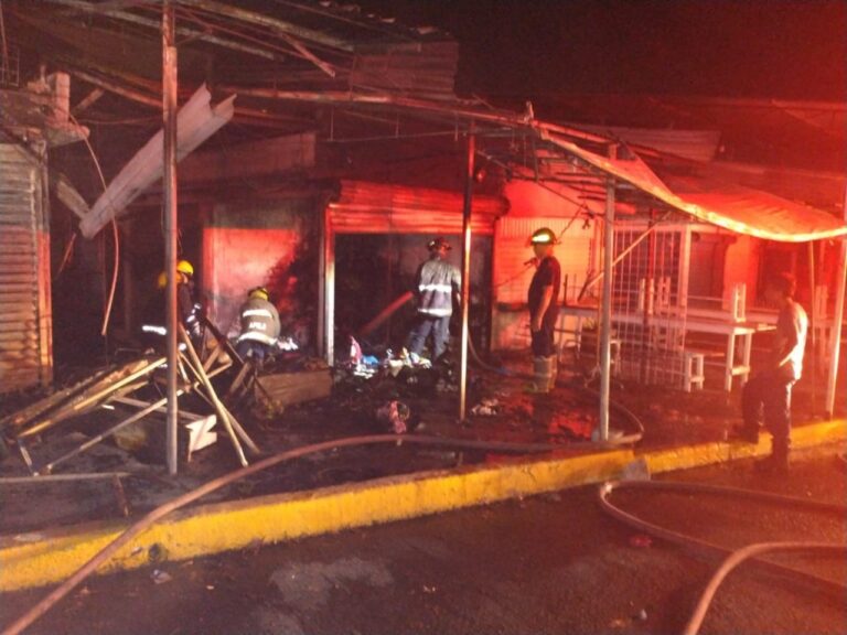 Atendió y sofocó Bomberos diversos incendios en Acapulco
