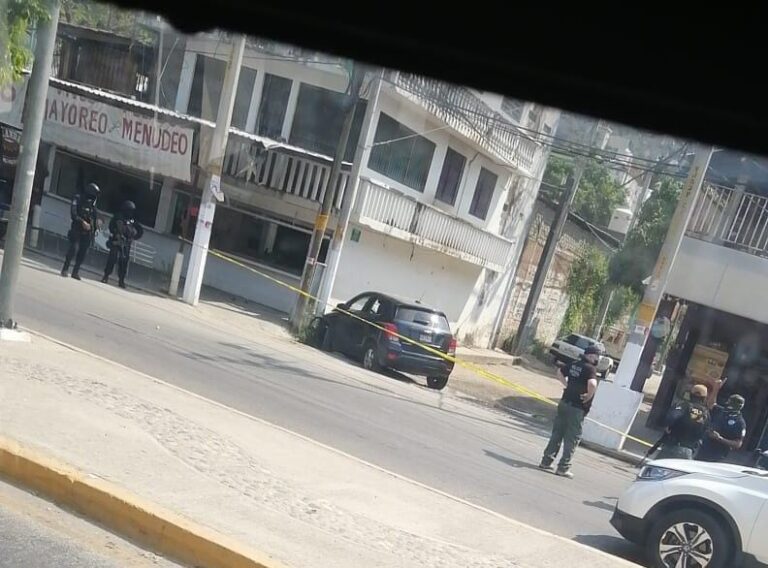 Hombres armados se enfrentaron a balazos contra policías ministeriales, en el poblado de la Sábana