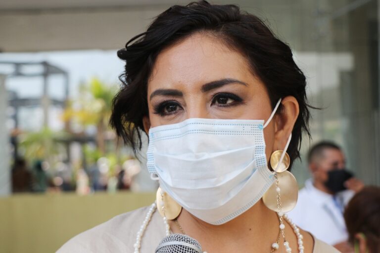 Inicia este lunes la vacunación contra el COVID-19 a adultos de 50 a 59 años