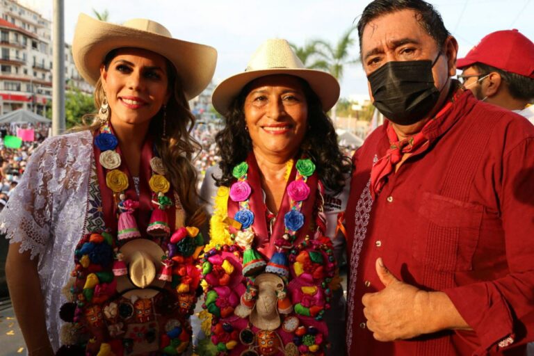 Magno cierre de campaña realizan Abelina López Rodríguez y Evelyn Salgado en Acapulco.