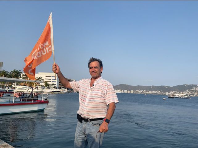 Carlos Reyes Paris listo para presentar sus propuestas