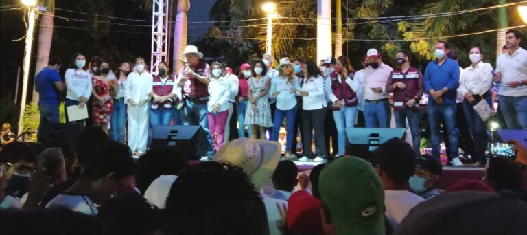 Fuerte respaldo de jóvenes  a Evelyn y a Abelina: Marcial