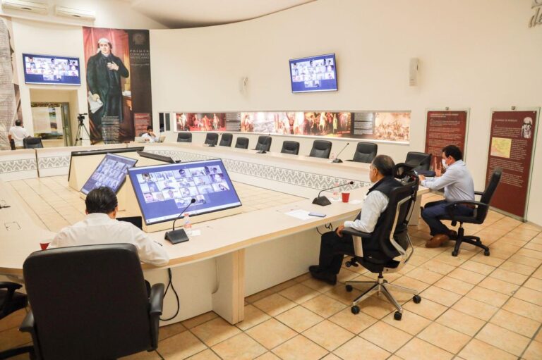 EVALÚAN GOBERNADOR ASTUDILLO Y AUTORIDADES PARA LA CONSTRUCCIÓN DE LA PAZ ACCIONES DE SEGURIDAD EN GUERRERO