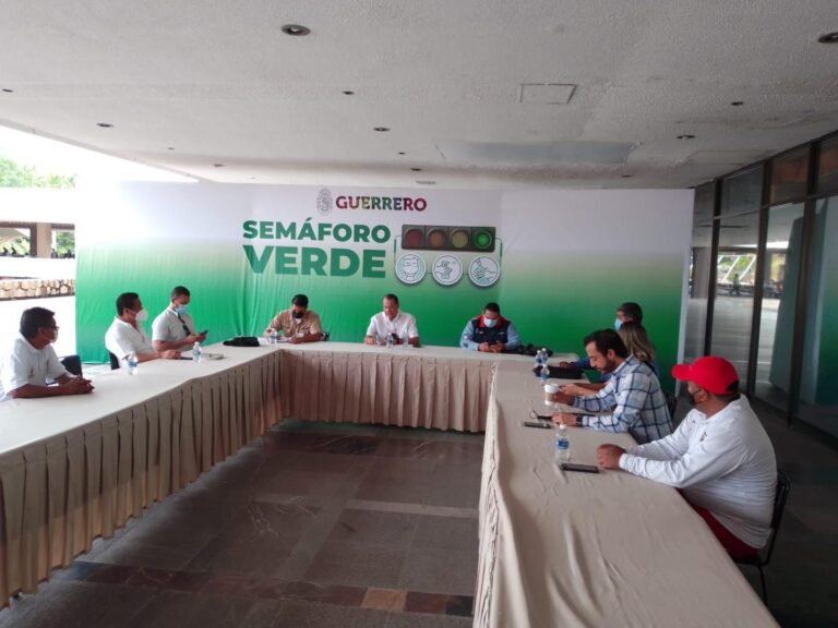 REFUERZA GUERRERO PROGRAMA DE GUARDAVIDAS EN LAS DISTINTAS PLAYAS DE LA ENTIDAD