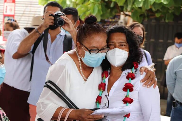 Habrá un gobierno transparente, señala Abelina López Rodríguez