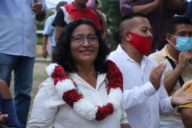 Planteará Abelina López, reorientar recurso que envíará la federación para mejoras en los Bienes Comunales.