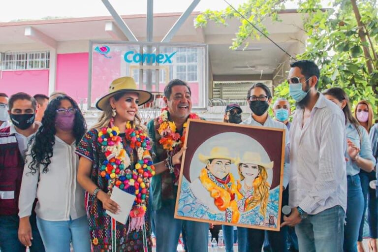 “Ganó Acapulco y ganó Guerrero”, celebra Evelyn Salgado Pineda en la colonia La Laja