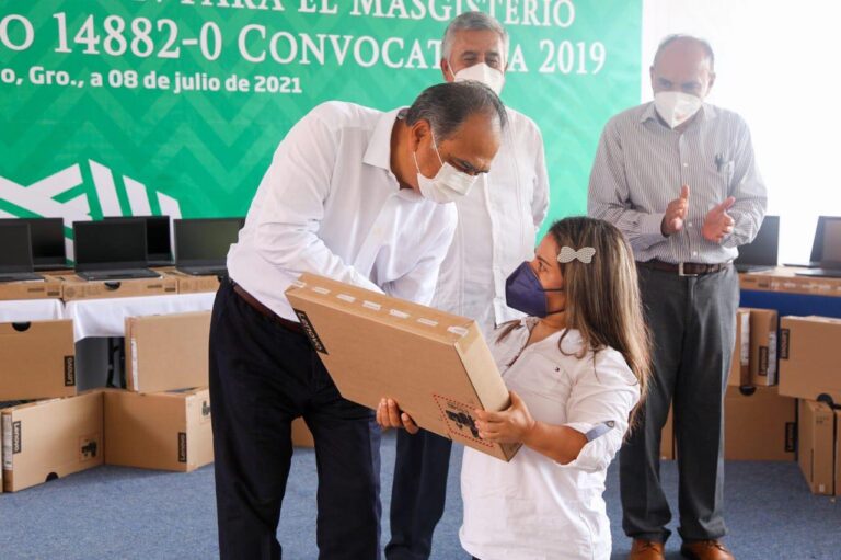 NOS SEGUIMOS PREPARANDO PARA EL REGRESO A CLASES PRESENCIALES: HÉCTOR ASTUDILLO