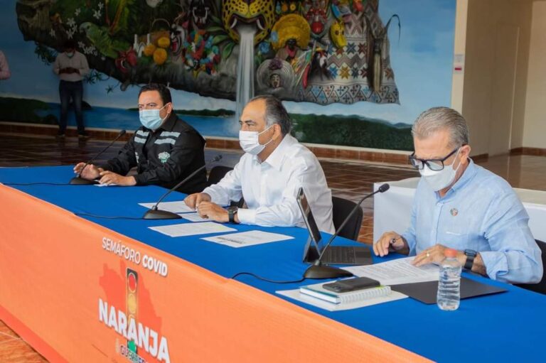 Es de vital importancia acudir a vacunarse, insiste el gobernador Héctor Astudillo