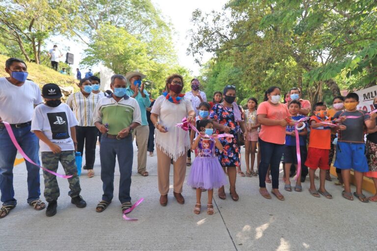 Cumple Adela Román su palabra a habitantes de la zona rural