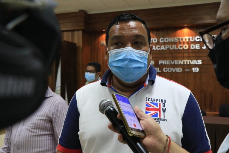 Coadyuva Servicios Públicos en la limpieza de las playas