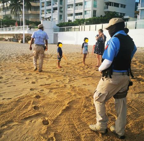 Policía Turística hace valer cierre de playas en Acapulco