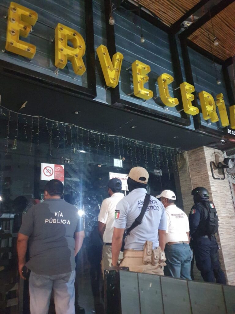 Por incumplir lineamientos sanitarios, clausuran otro bar y una taquería
