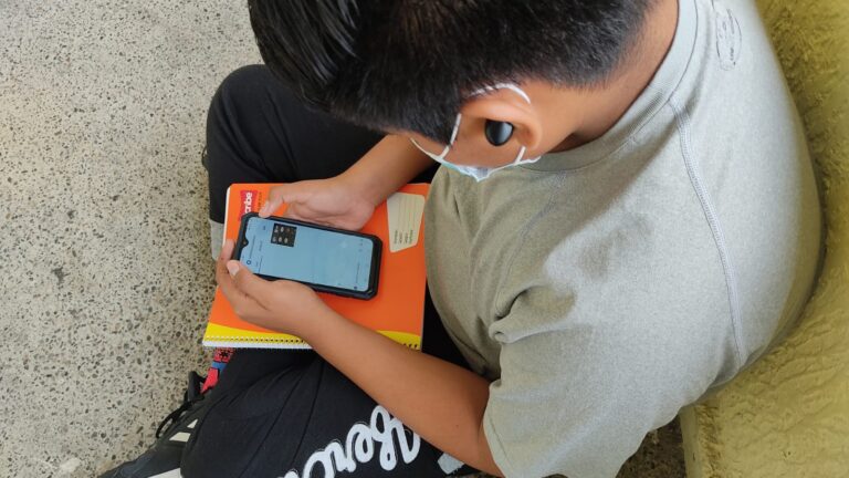 Alumnos y padres con incertidumbre ante regreso a clases