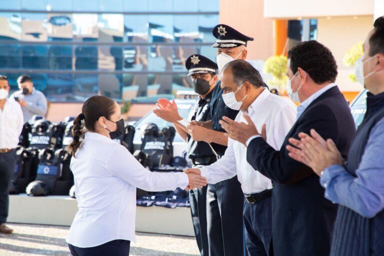 POLICÍA ESTATAL SIEMPRE ATENTA PARA BRINDAR SEGURIDAD Y AYUDA A LA POBLACIÓN: HÉCTOR ASTUDILLO