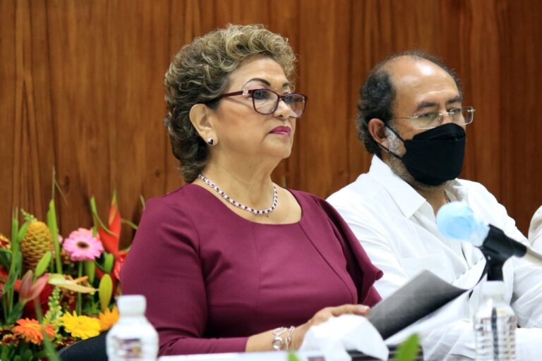 Rinde Adela Román Ocampo su Tercer Informe de Resultados