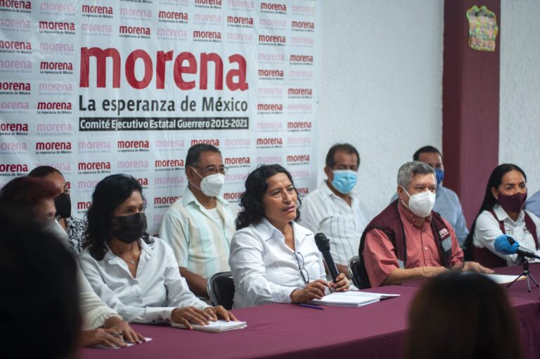 Ratifica Abelina López junto a ediles y dirigencia de Morena, el acuerdo para reducir percepciones