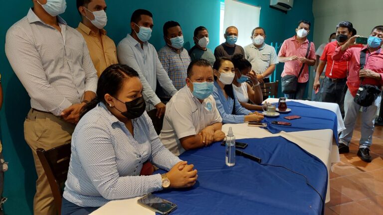 Arrasará en las próximas elecciones internas del PAN, asegura Eloy Salmerón