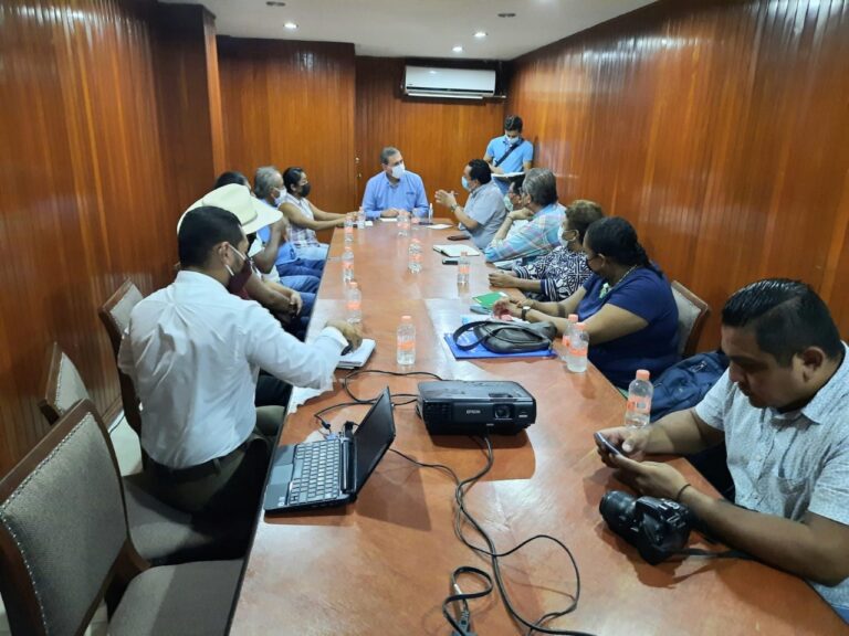 Encabeza Capama reunión con ciudadanos de Parotillas