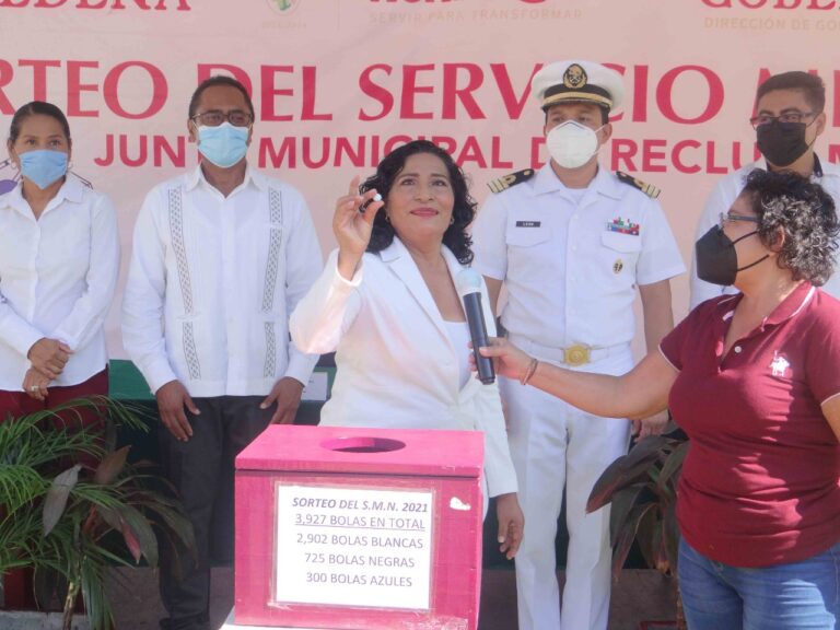 Encabeza Abelina López sorteo del Servicio Militar, clase 2003
