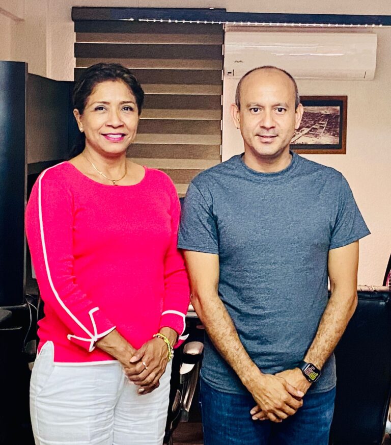 Sostiene reunión de éxito la C.P. Adela Hernández Angelito, Secretaria General del SUSPEG con el Mtro. René Vargas Pineda, Director General del ISSSPEG