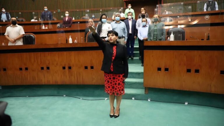 La teniente coronel  Sandra Luz Valdovinos Salmerón será la nueva titular de la Fiscalía General del Estado de Guerrero.