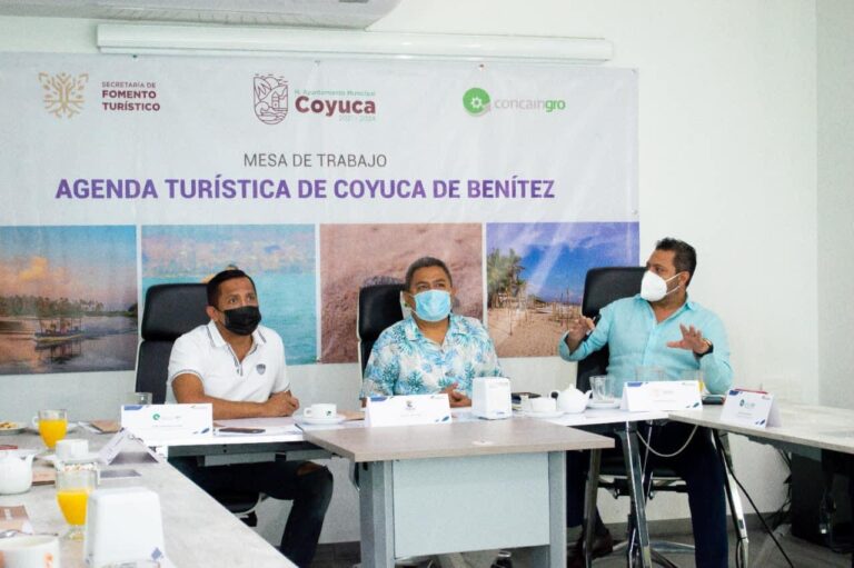 MESA DE TRABAJO DE LA AGENCIA TURÍSTICA DE COYUCA DE BENÍTEZ