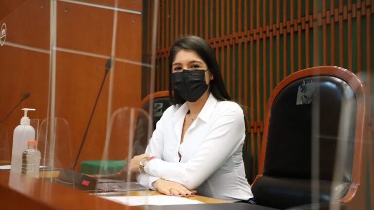 EL INCREMENTO EN EL PRESUPUESTO PERMITIRÁ CUMPLIRLE AL PUEBLO DE GUERRERO: ESTRELLA DE LA PAZ BERNAL