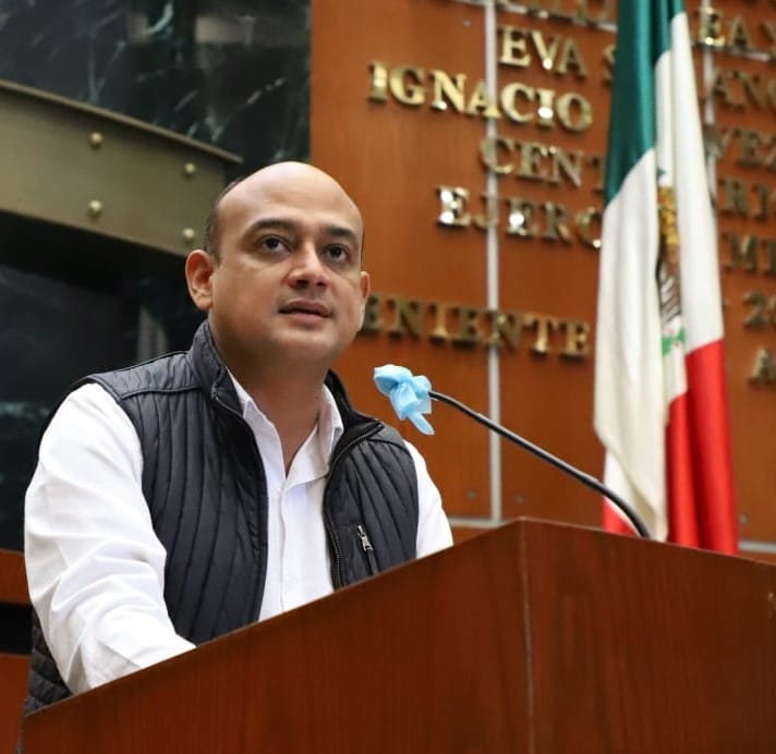 Plantea Dip. Rafael Navarrete aspirar a que no aumente y se logre un descuento a la Autopista del Sol