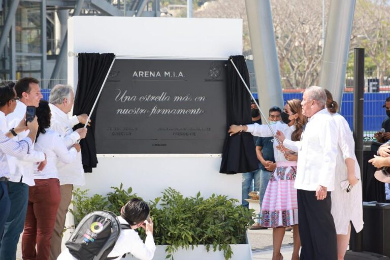 Visitan la gobernadora y el secretario de Turismo federal las instalaciones de la Arena GNP Seguros