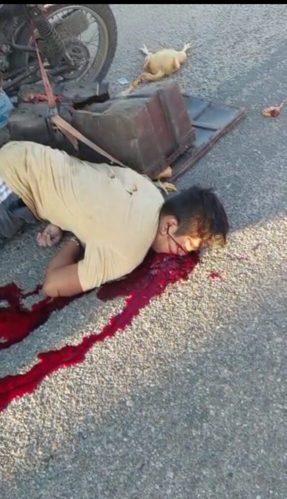 Muere en accidente de tránsito repartidor de pollos, era estudiante de la prepa 5 y cursaba el segundo año