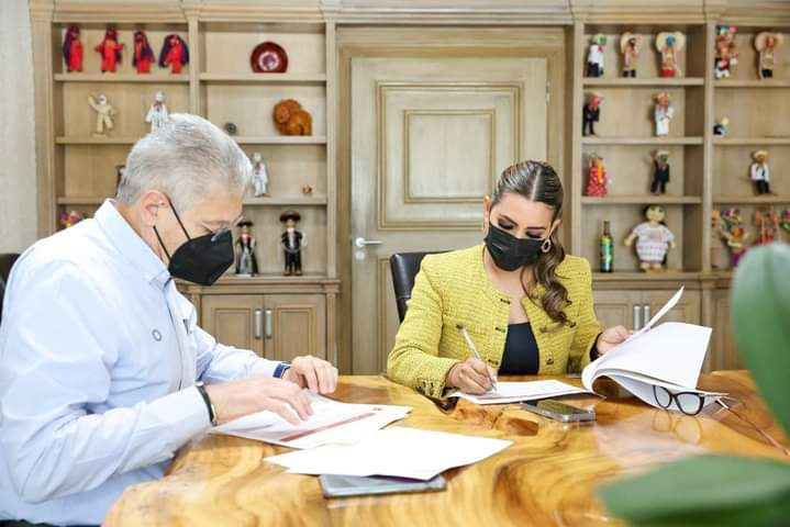 La gobernadora, Evelyn Salgado se reúne con el titular de la Secretaría de Contraloría y Transparencia, Eduardo Loría Casanova